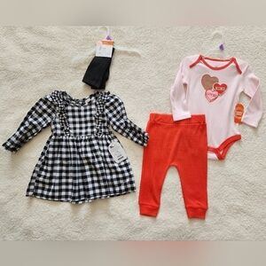 New baby girl Christmas & Valentine's Day clothes bundle, size 12 months